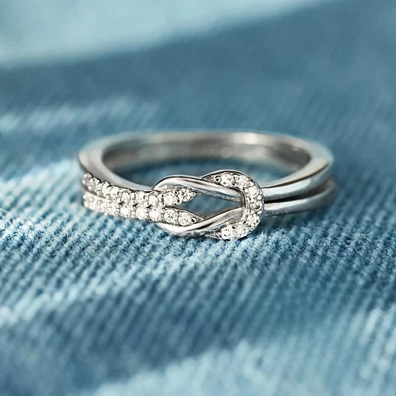 Julia Knot Promise Ring - Swaveo Jewelry